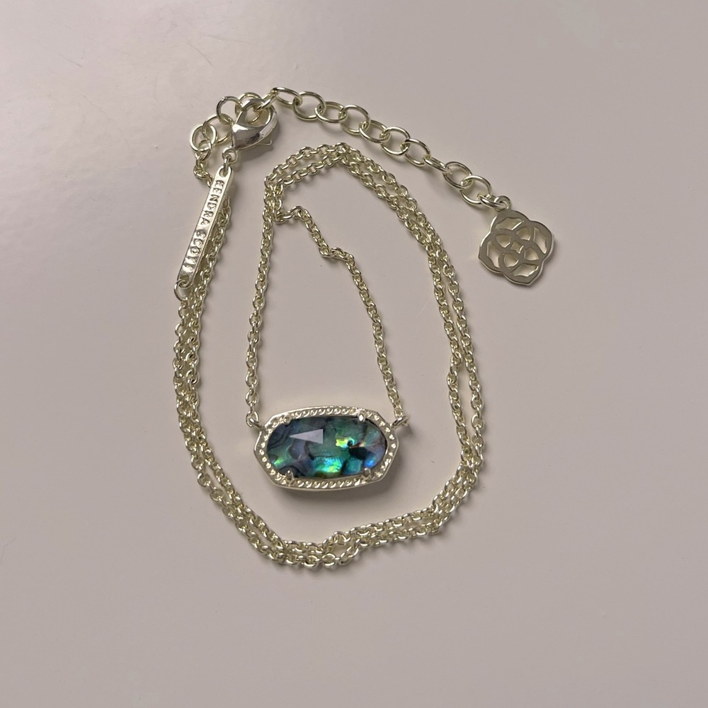 Kendra Scott Elisa Gold Pendant Necklace in Abalone Shell